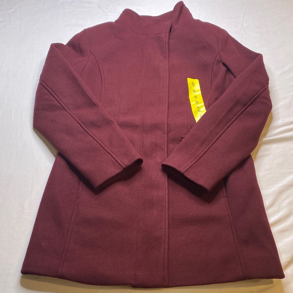 Vince Camuto Deep Red‎ Outerwear